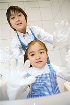 平江巧媳婦家政服務(wù)——您的家庭護(hù)理專家