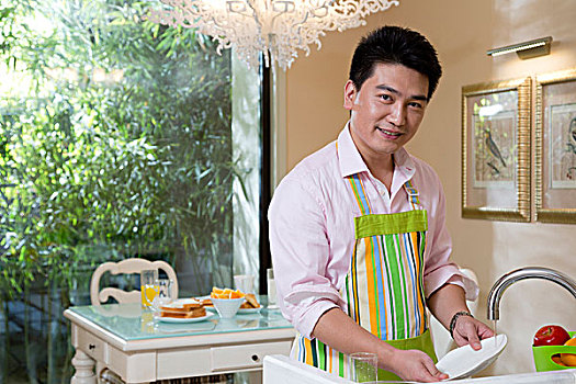 貴陽保姆多少錢一個月？如何選擇性價比高的保姆服務