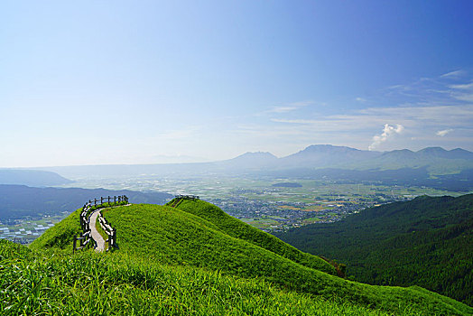 高考日語(yǔ)輔導(dǎo)多少錢(qián)？選擇合適的輔導(dǎo)班，提升日語(yǔ)成績(jī)，讓你輕松備戰(zhàn)高考！