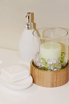 初級月嫂多少錢一個(gè)月？全方位解讀價(jià)格與服務(wù)