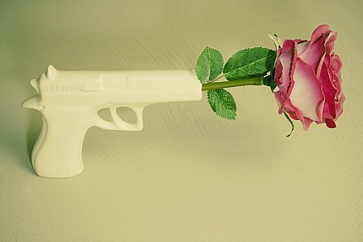 武漢保姆一般多少錢一月？了解武漢保姆服務(wù)價格與市場趨勢