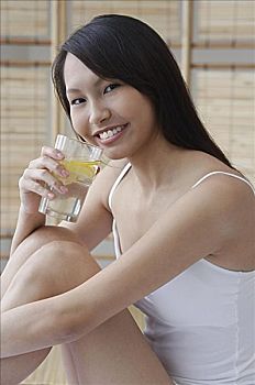 重慶住家保姆多少錢？全方位解析重慶住家保姆的價格與選擇