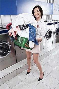 合肥照顧老人保姆多少錢？如何選擇性價比高的護理服務？