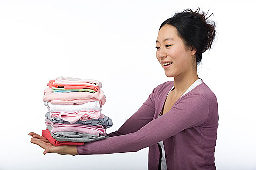 建德保姆多少錢？如何選擇合適的保姆服務(wù)？