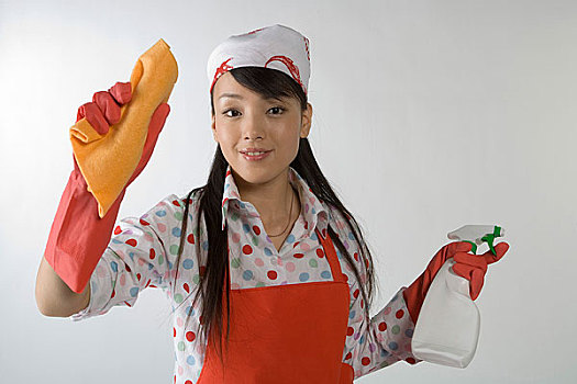 青島保姆每小時(shí)多少錢？揭秘青島家政服務(wù)價(jià)格的秘密