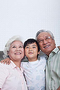 長春保姆價(jià)格多少錢？選擇合適的保姆服務(wù)，您的家庭生活更輕松！