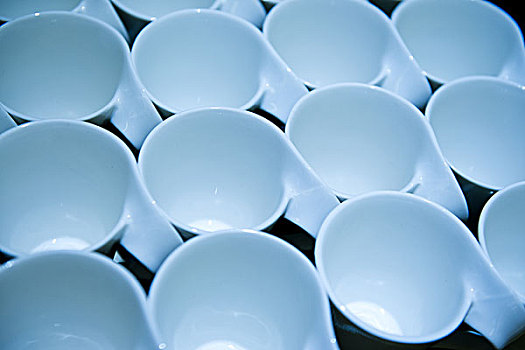 臺(tái)州搬家價(jià)格大約多少？搬家費(fèi)用大揭秘，了解這些讓你省心又省錢！