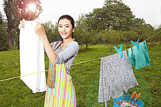 鐘點(diǎn)工多少錢一小時(shí)？你需要了解的服務(wù)價(jià)格與選擇