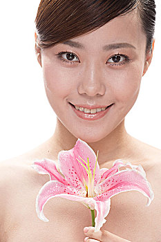 重慶現(xiàn)在保姆費(fèi)用是多少？一文帶你了解當(dāng)前市場(chǎng)行情