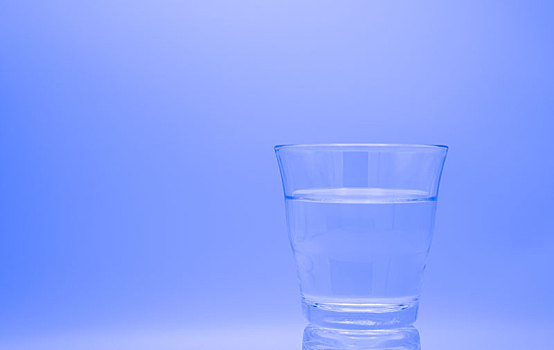 保姆工資漲多少錢？揭秘行業(yè)薪資趨勢與未來發(fā)展