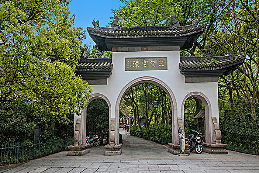 太原不住家的保姆多少錢？為您的家庭生活提供全面解答