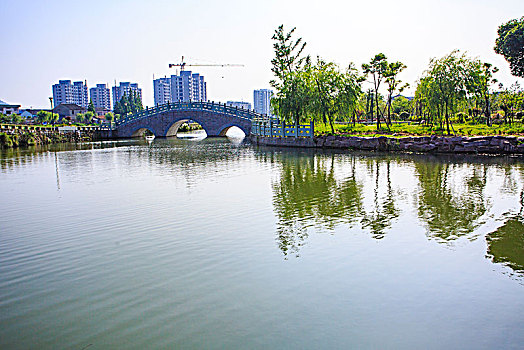大連家政服務(wù)費(fèi)多少錢(qián)？讓你輕松了解家政服務(wù)的真實(shí)價(jià)格