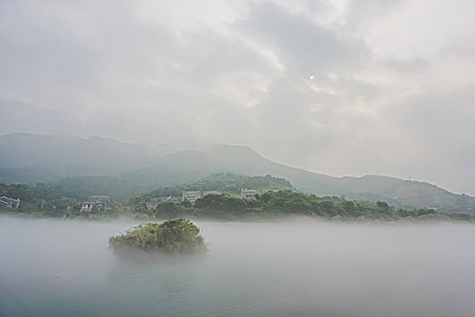 長(zhǎng)沙帶小孩的保姆多少？了解長(zhǎng)沙托育市場(chǎng)的現(xiàn)狀與選擇