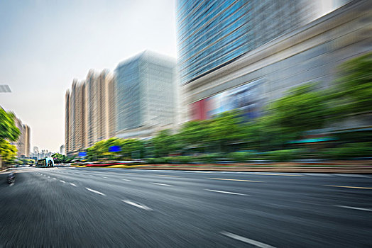 月嫂多少錢一個月？選擇月嫂服務的成本與價值分析