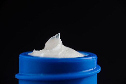 護(hù)工證價格解析：掌握行業(yè)趨勢，提升職場競爭力