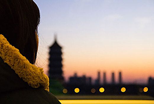 長(zhǎng)春保姆價(jià)格揭秘：如何挑選性?xún)r(jià)比最高的家庭護(hù)理服務(wù)
