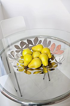 太原帶孩子保姆多少錢？解答你最關(guān)心的育兒?jiǎn)栴}