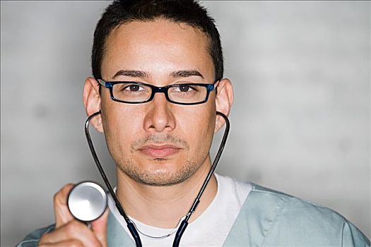 保姆照顧病人多少錢？了解護(hù)理服務(wù)價(jià)格與選擇技巧