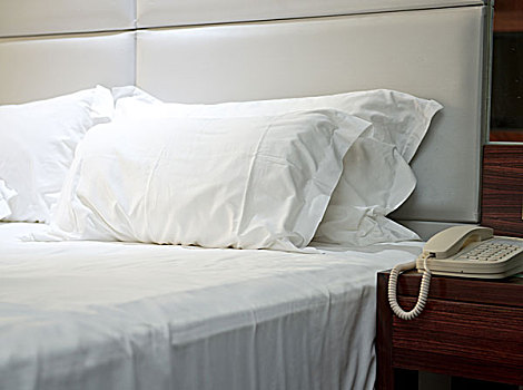 阿姨做衛(wèi)生一小時(shí)多少錢(qián)？讓你省心又省力的清潔服務(wù)