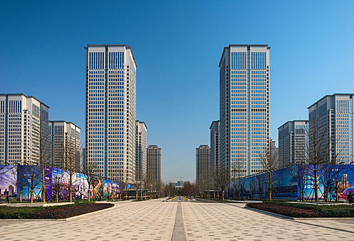 西安保姆住家多少錢？揭秘西安住家保姆服務(wù)的費(fèi)用與選擇指南