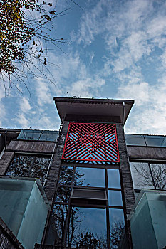 保姆做家務(wù)多少錢(qián)？輕松解答你關(guān)心的家庭服務(wù)費(fèi)用