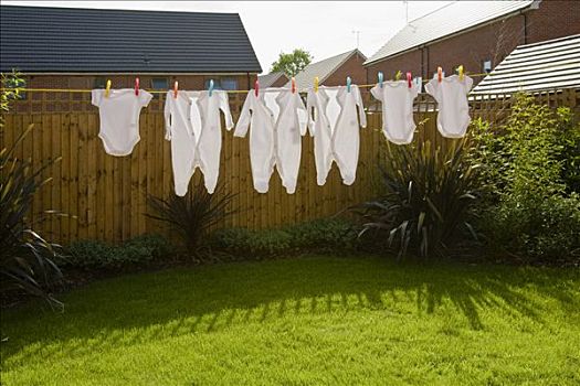 溫州保姆多少錢？選擇合適的保姆服務，給家庭更多溫暖與關愛