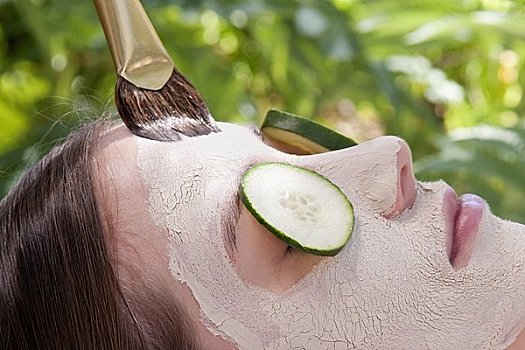 月嫂有多少錢？揭秘月嫂服務(wù)行業(yè)的價(jià)值與價(jià)格