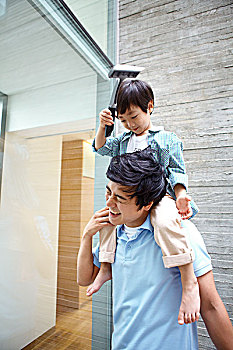 上海陪保姆價(jià)格多少錢？揭秘服務(wù)背后的價(jià)值與市場行情