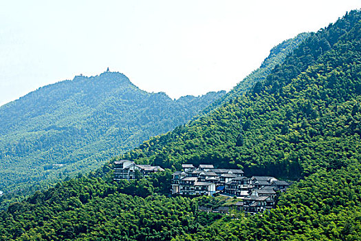 水平根據(jù)生活姆根據(jù)？