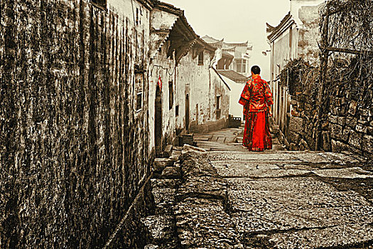大連家政服務(wù)費(fèi)多少？了解大連家政行業(yè)的收費(fèi)標(biāo)準(zhǔn)及選擇技巧
