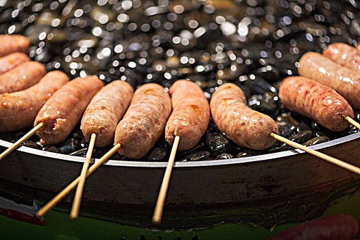 蘇州請(qǐng)做飯阿姨多少錢？輕松解決家庭用餐難題，價(jià)格與服務(wù)全解析