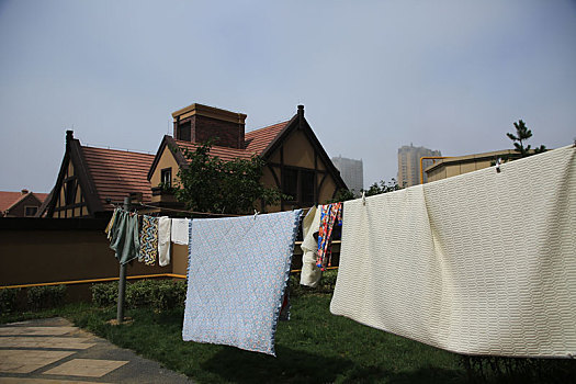 長沙請住家保姆多少錢？揭秘住家保姆價格背后的秘密！