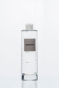 上海陪保姆價格多少錢？揭秘服務(wù)背后的價值與市場行情
