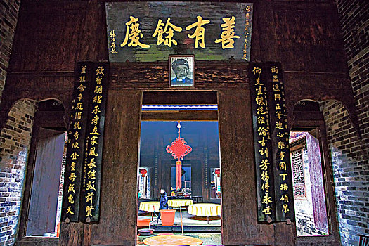 佛山保姆多少錢？了解市場價格，選擇更合適的服務(wù)