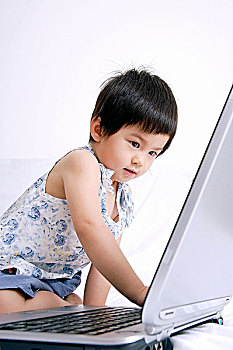 電影一秒鐘多少錢不虧？揭秘電影行業(yè)的盈利密碼