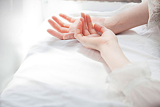 中介賺多少提成？揭秘不為人知的行業(yè)內(nèi)幕