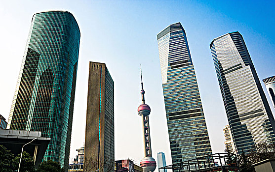 每年有多少保姆育嬰師？揭秘這個(gè)日益增長(zhǎng)的行業(yè)
