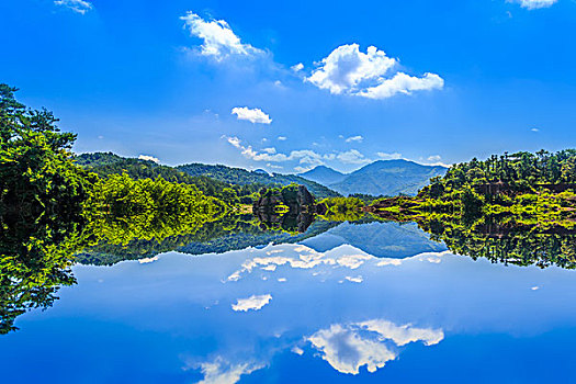 北京保姆的工資多少？揭秘2025年北京家政行業(yè)的薪資現(xiàn)狀