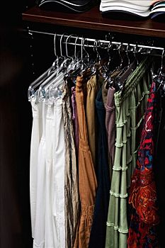 蘭州護(hù)工多少錢一天？選擇護(hù)工服務(wù)的正確方式