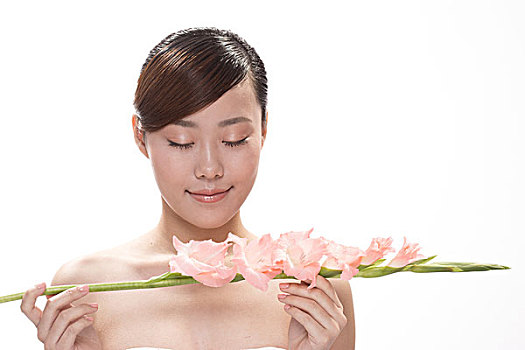 通州月嫂工資大概多少？揭秘通州月嫂行業(yè)現狀與薪資趨勢