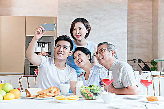 福州洗洗衣機(jī)多少錢(qián)一個(gè)？揭秘福州市場(chǎng)的洗衣機(jī)價(jià)格與購(gòu)買(mǎi)技巧