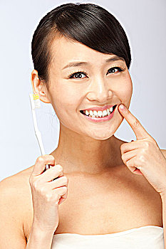 青島家庭保姆價(jià)格多少？了解家庭保姆服務(wù)市場的最新趨勢