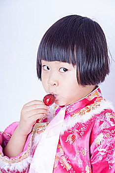 大連育兒嫂多少錢？全面解析育兒嫂服務(wù)的價(jià)格與選擇