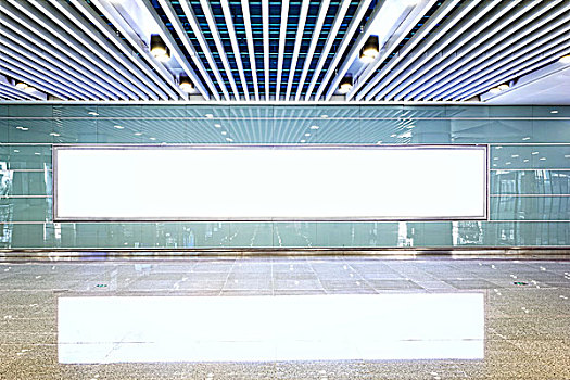 今年家政員多少錢一個(gè)月？揭開2025年家政行業(yè)的薪資真相