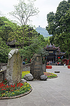 愛君月嫂培訓(xùn)多少錢？走進(jìn)專業(yè)月嫂行業(yè)，開啟高薪職業(yè)新人生