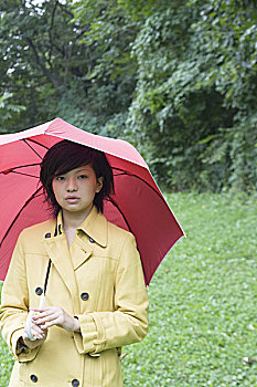 深圳保姆月嫂工資多少？揭秘深圳月嫂行業(yè)薪資趨勢！