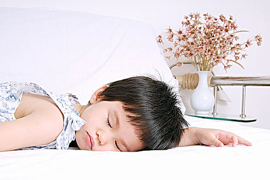 住家保姆多少錢一月？全方位解析費(fèi)用與服務(wù)