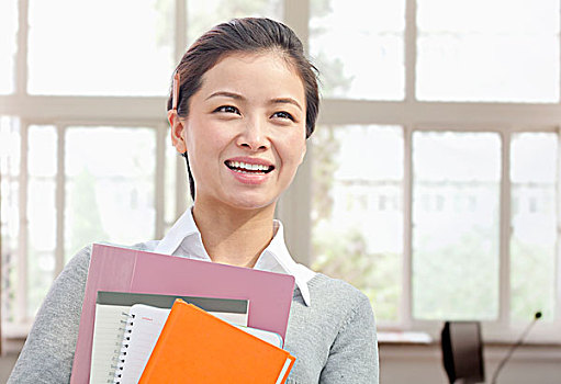 現(xiàn)在北京找個(gè)保姆多少錢？如何選擇合適的保姆服務(wù)？