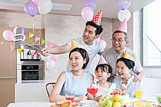 做飯保姆多少錢？揭秘家庭做飯保姆的收費(fèi)標(biāo)準(zhǔn)與選擇技巧