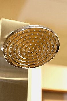 金牌家政電話是多少錢？讓您省時省力，享受高品質(zhì)生活！
